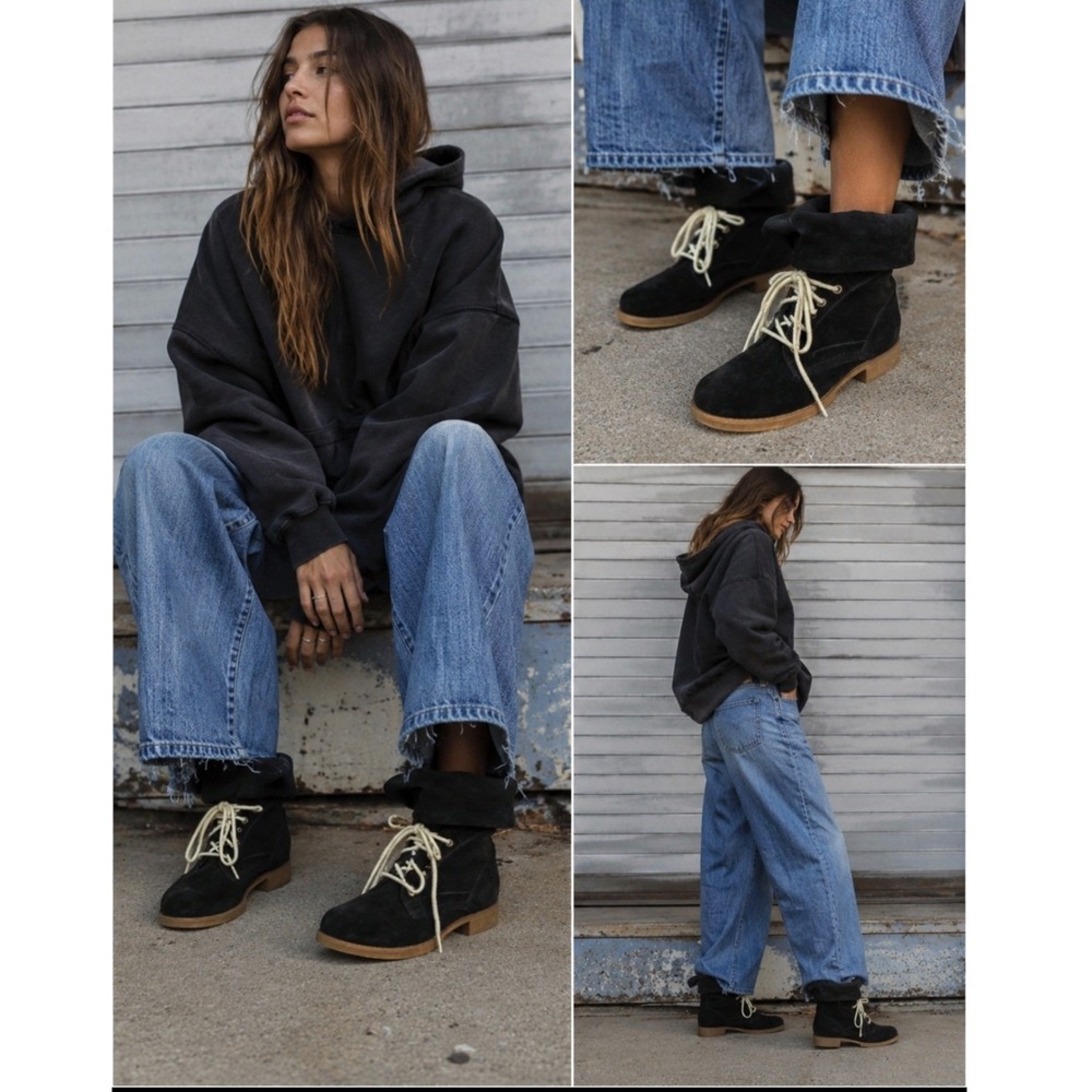 Skechers Black Suede Fold Over Lace Up Combat Boots Gum Sole Sz 8.5